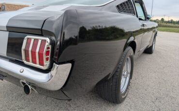 Ford-Mustang-1965-Black-Black-14