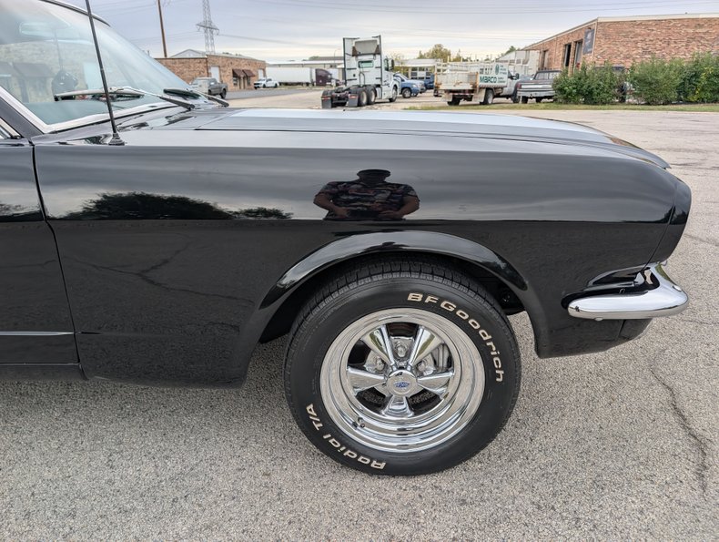 Ford-Mustang-1965-Black-Black-17