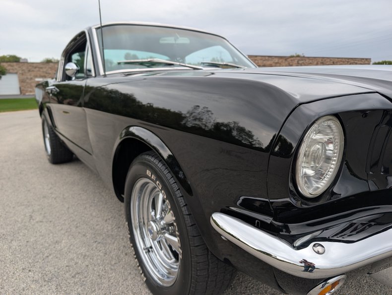 Ford-Mustang-1965-Black-Black-18