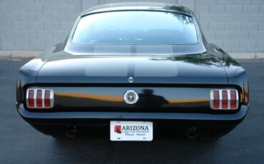 Ford-Mustang-1965-Black-Black-18