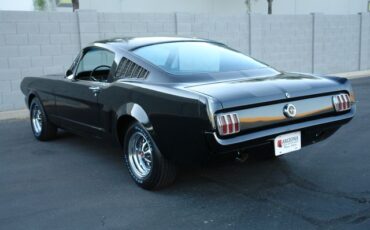 Ford-Mustang-1965-Black-Black-20