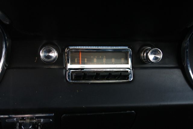 Ford-Mustang-1965-Black-Black-28