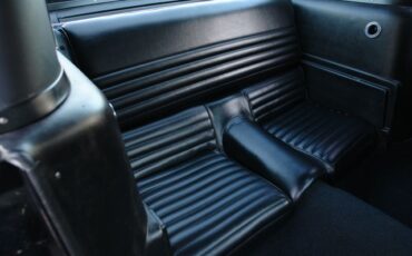 Ford-Mustang-1965-Black-Black-34