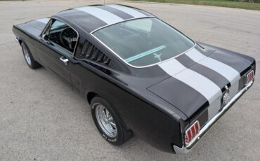 Ford-Mustang-1965-Black-Black-36