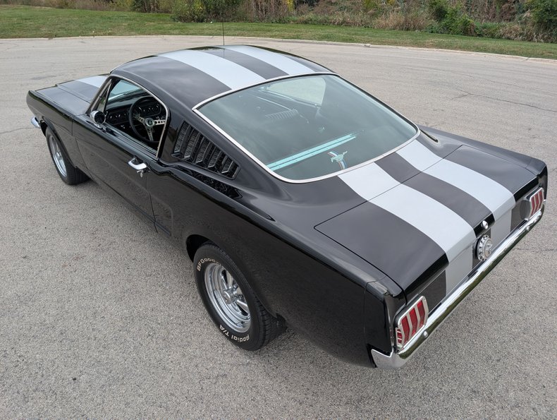 Ford-Mustang-1965-Black-Black-36