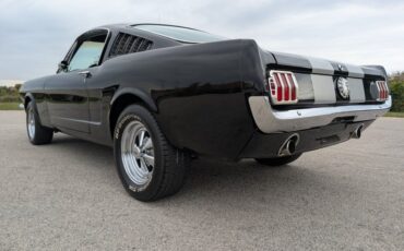Ford-Mustang-1965-Black-Black-37