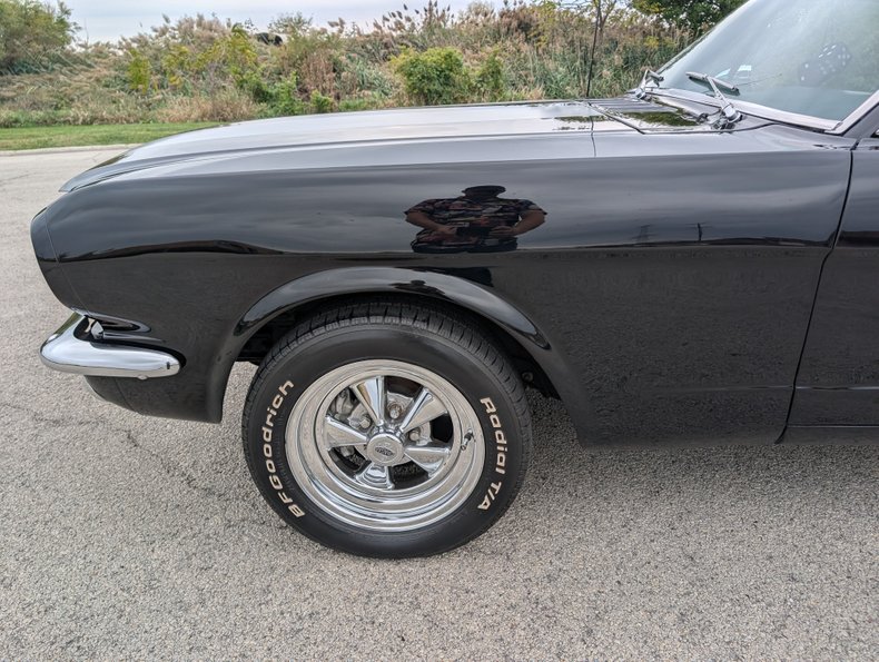 Ford-Mustang-1965-Black-Black-39
