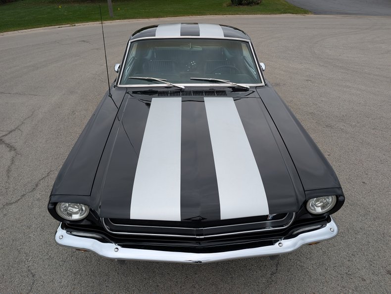Ford-Mustang-1965-Black-Black-4