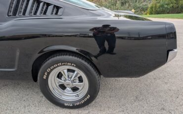 Ford-Mustang-1965-Black-Black-41