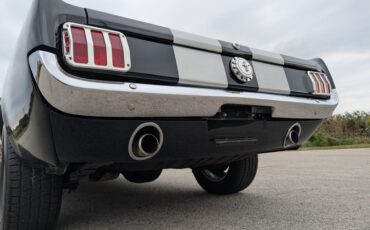 Ford-Mustang-1965-Black-Black-43