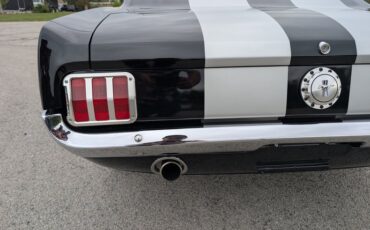 Ford-Mustang-1965-Black-Black-44
