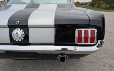 Ford-Mustang-1965-Black-Black-45