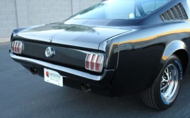 Ford-Mustang-1965-Black-Black-45