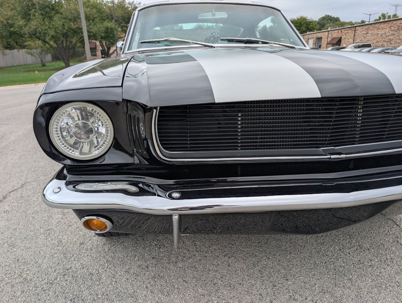 Ford-Mustang-1965-Black-Black-48