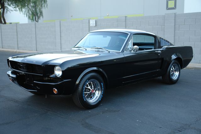 Ford-Mustang-1965-Black-Black-48