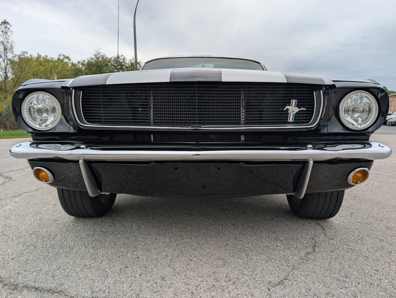 Ford-Mustang-1965-Black-Black-5