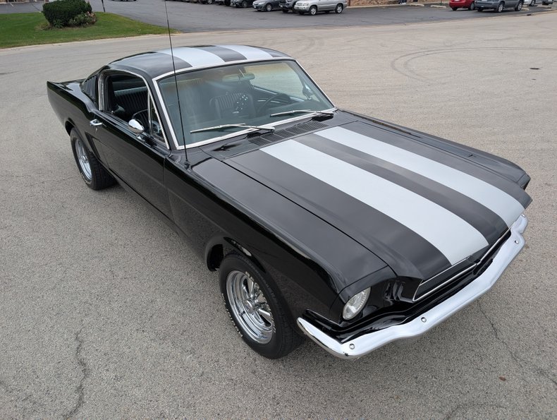 Ford-Mustang-1965-Black-Black-6