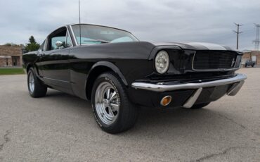 Ford-Mustang-1965-Black-Black-7