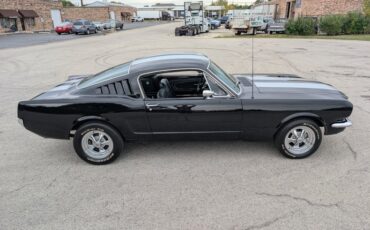 Ford-Mustang-1965-Black-Black-8