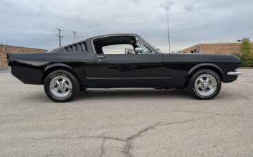 Ford-Mustang-1965-Black-Black-9
