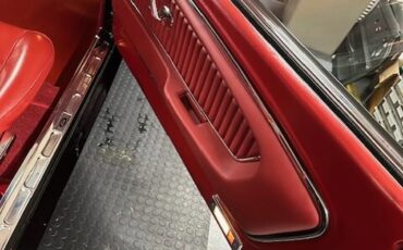 Ford-Mustang-1965-Black-Red-7