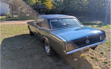 Ford-Mustang-1965-Caspian-Blue-Black-8