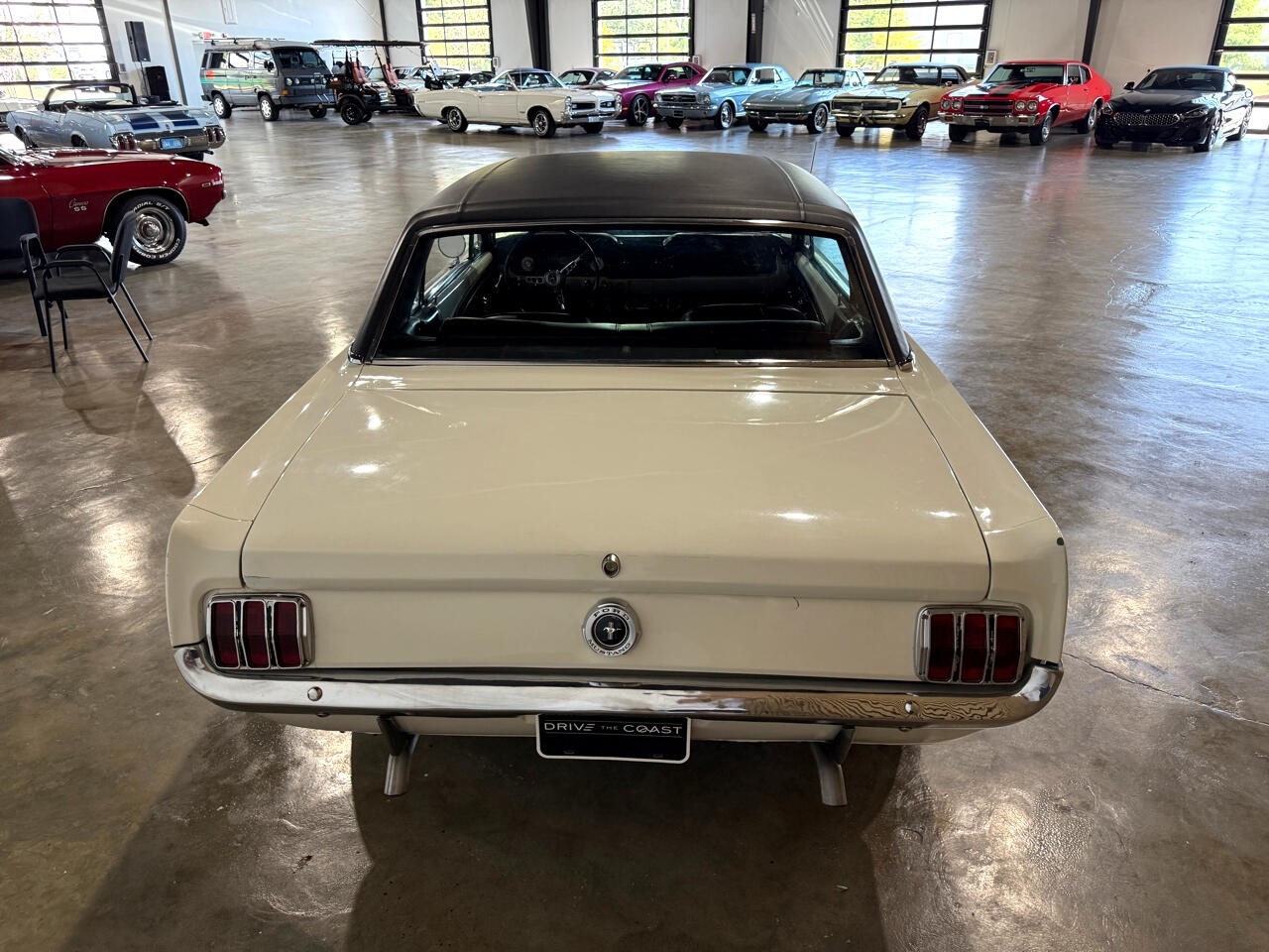 Ford-Mustang-1965-Classic-Car-12