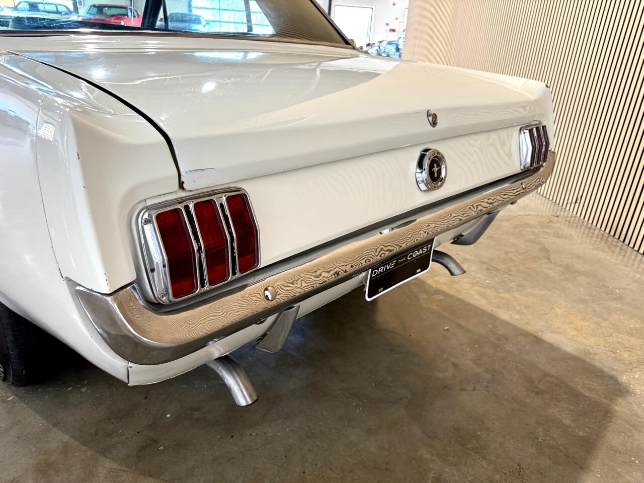 Ford-Mustang-1965-Classic-Car-13
