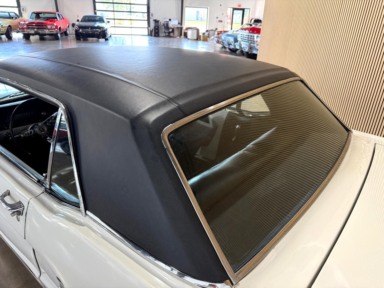 Ford-Mustang-1965-Classic-Car-16