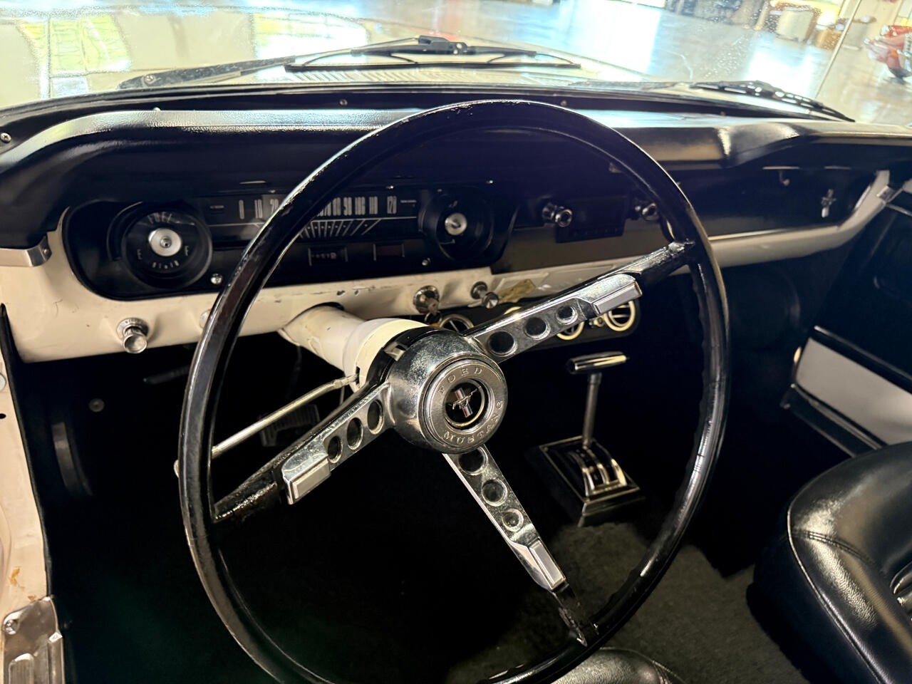 Ford-Mustang-1965-Classic-Car-33