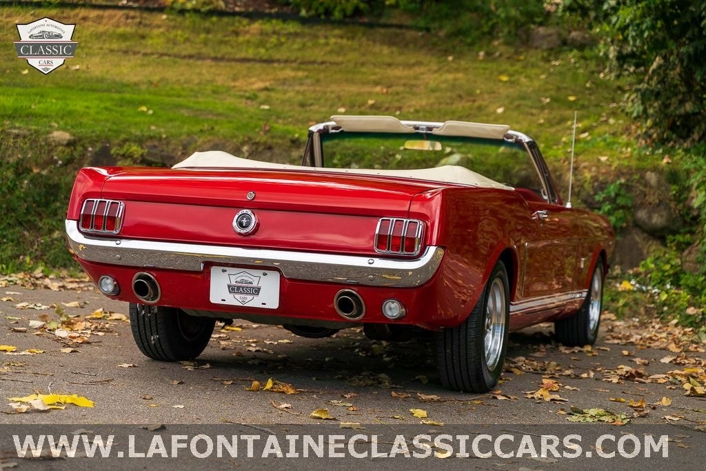 Ford-Mustang-1965-Convertible-10