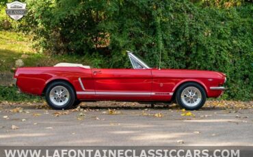 Ford-Mustang-1965-Convertible-11
