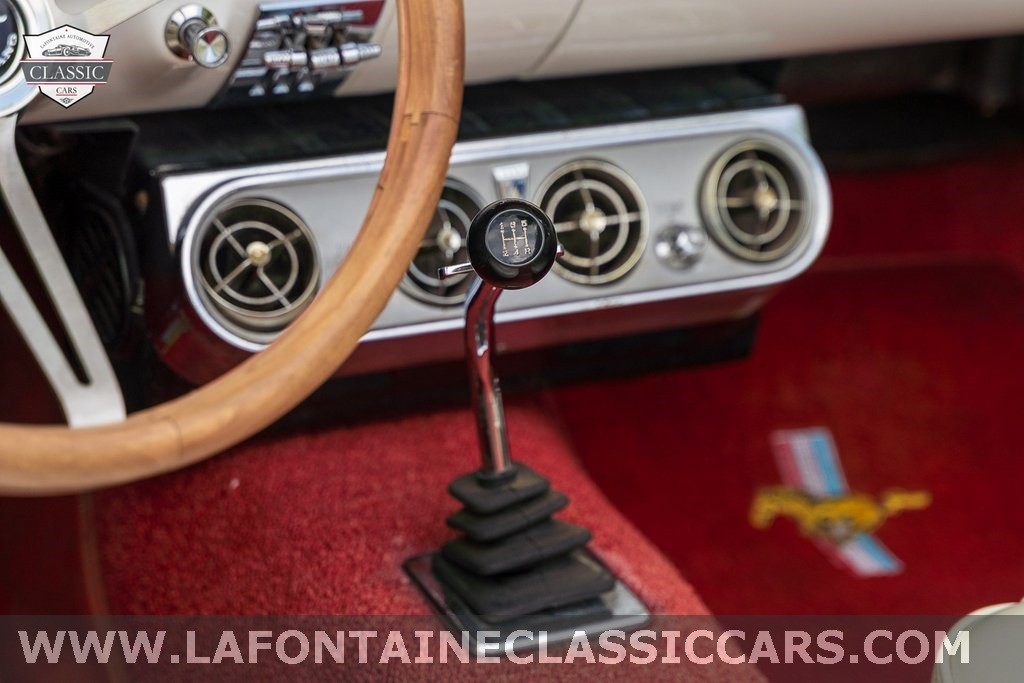 Ford-Mustang-1965-Convertible-12