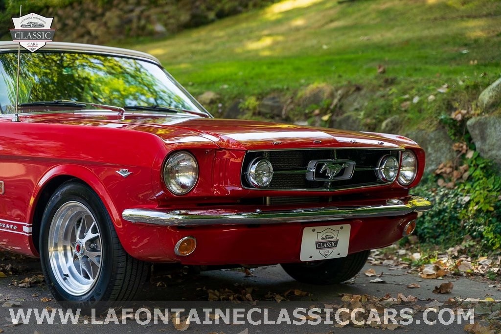Ford-Mustang-1965-Convertible-13