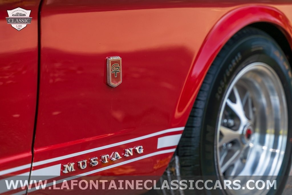 Ford-Mustang-1965-Convertible-18