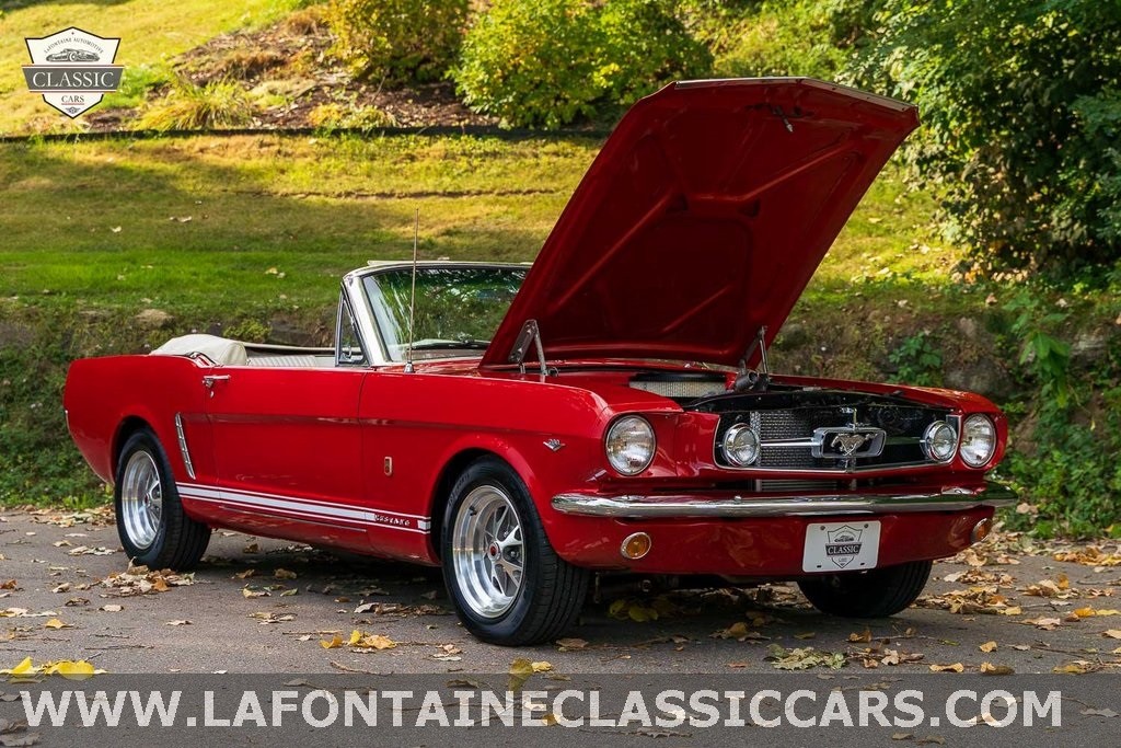 Ford-Mustang-1965-Convertible-27