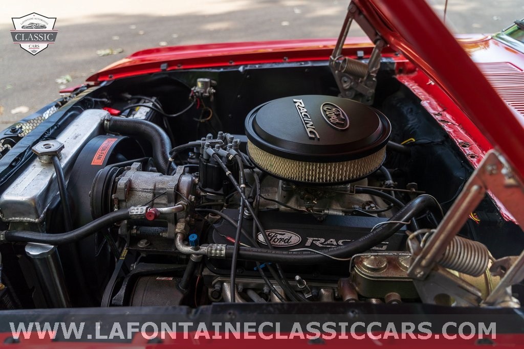 Ford-Mustang-1965-Convertible-28