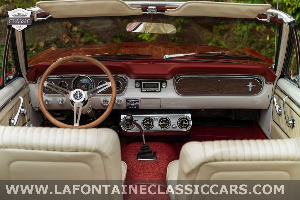 Ford-Mustang-1965-Convertible-3