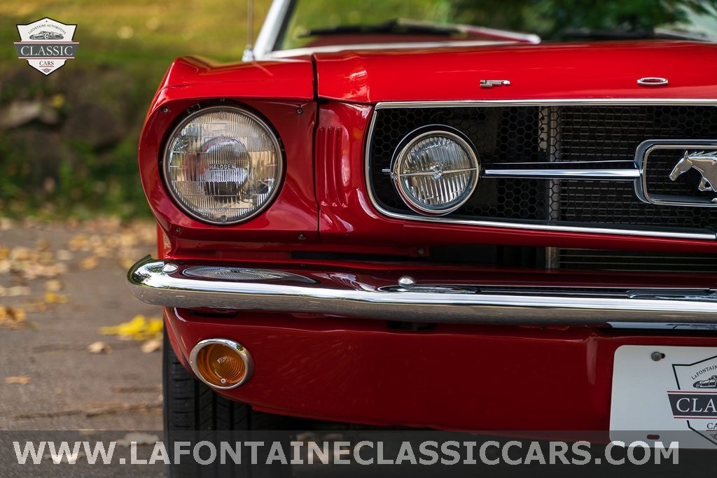 Ford-Mustang-1965-Convertible-37