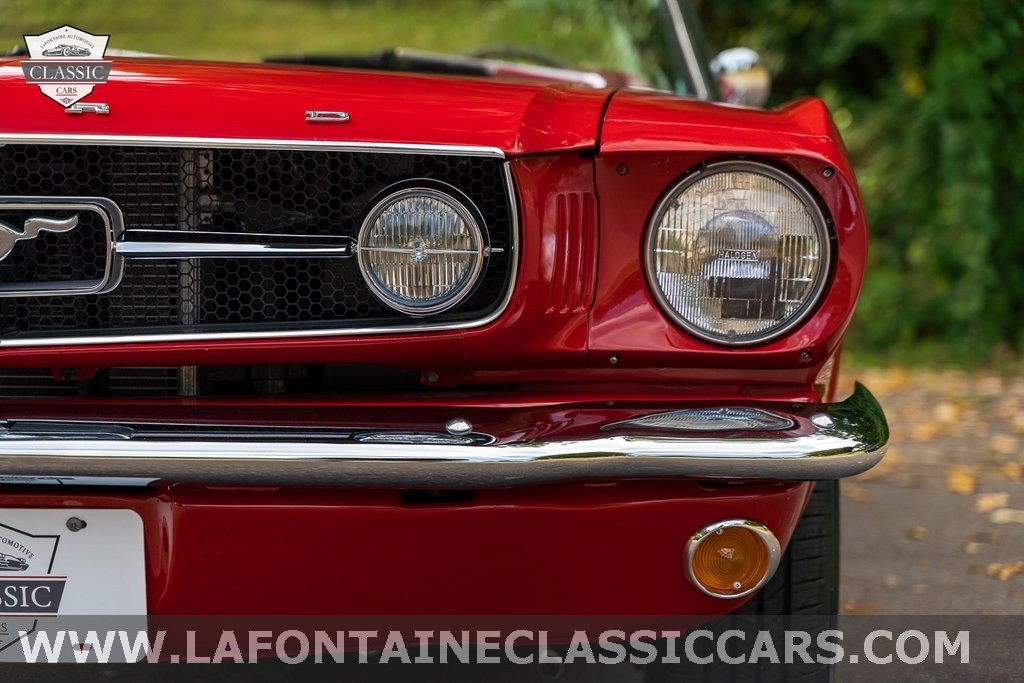 Ford-Mustang-1965-Convertible-38