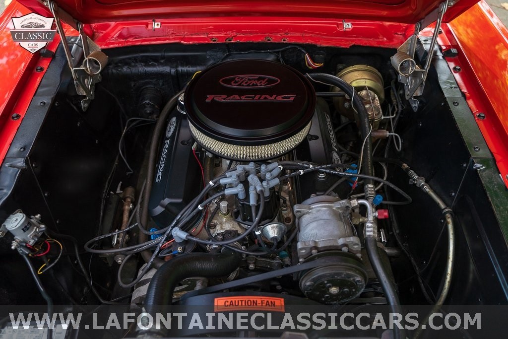Ford-Mustang-1965-Convertible-8