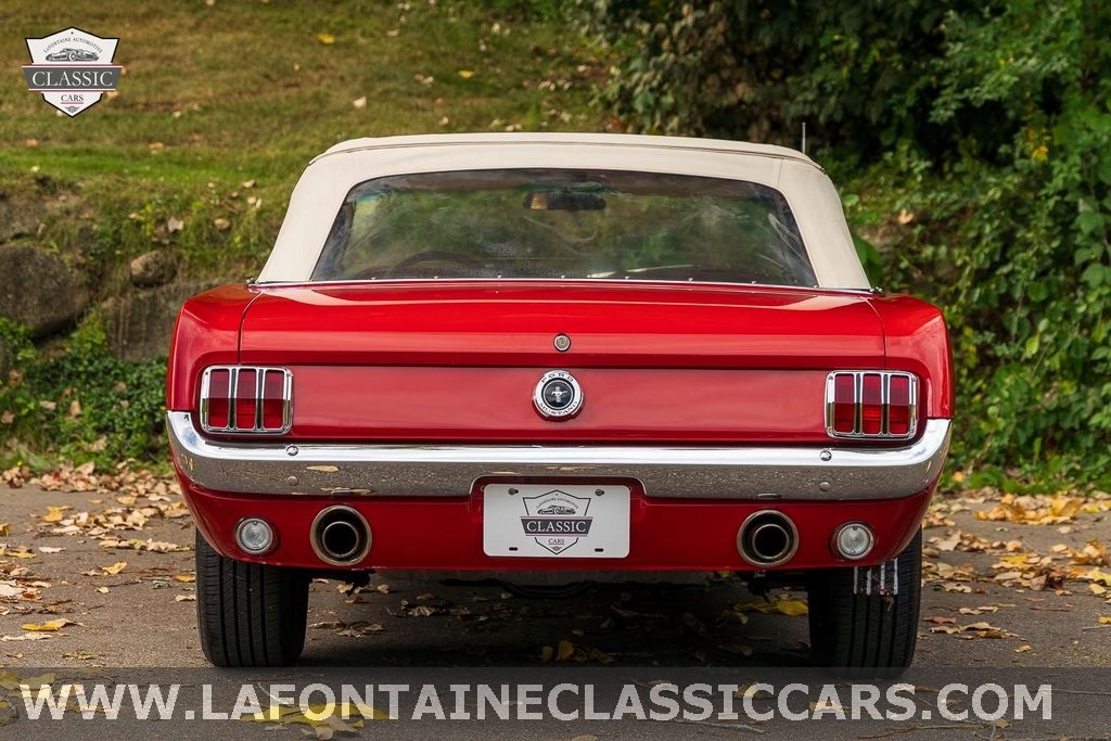 Ford-Mustang-1965-Convertible-9