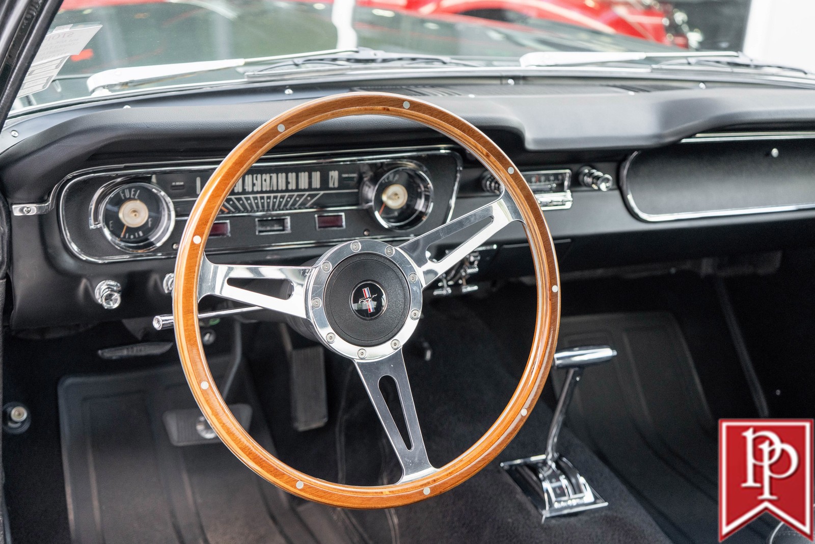 Ford-Mustang-1965-Coupe-13