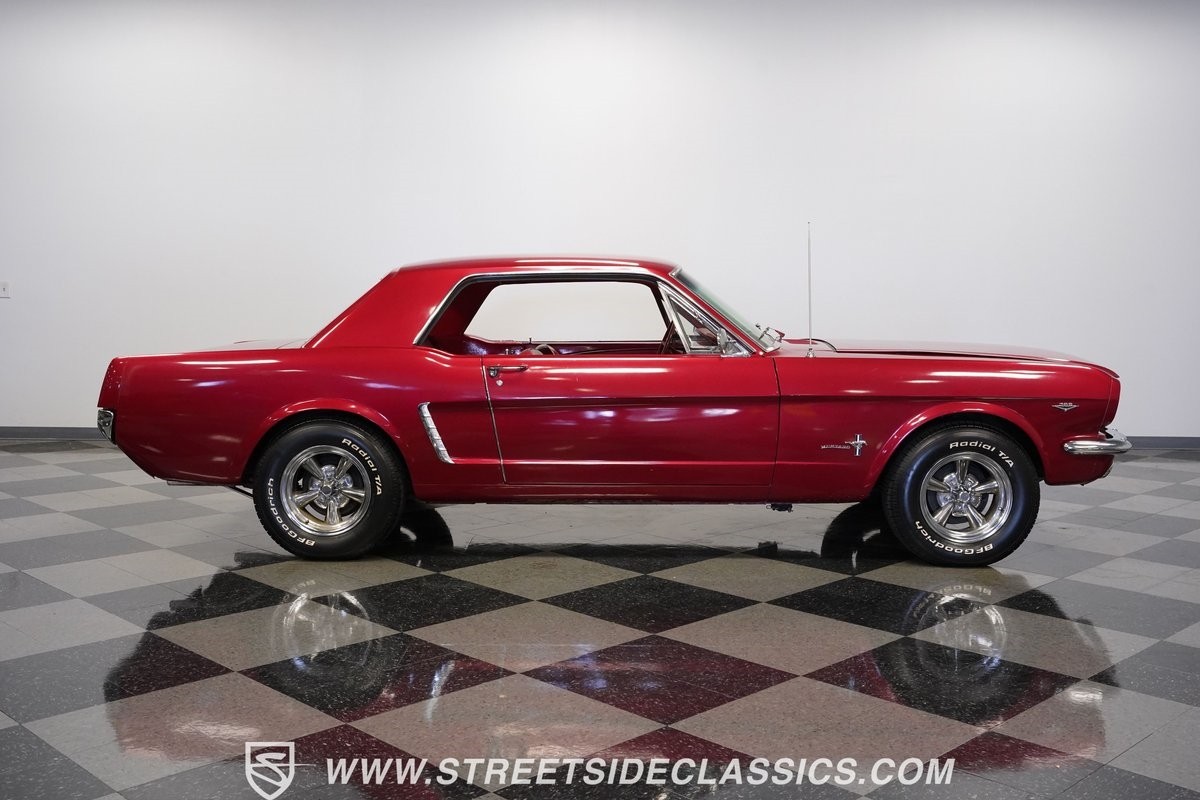 Ford-Mustang-1965-Coupe-14