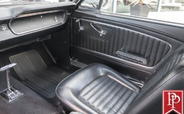 Ford-Mustang-1965-Coupe-17
