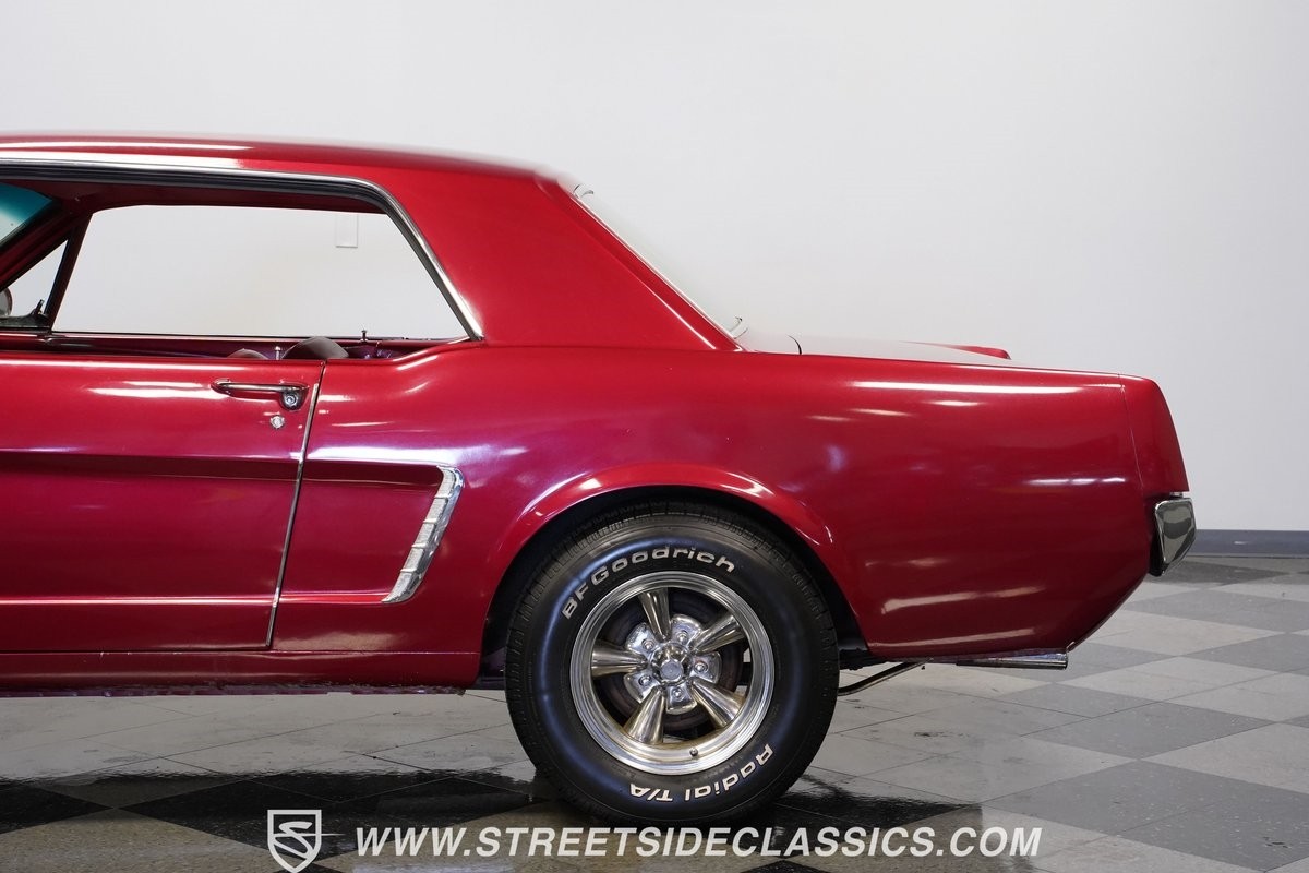 Ford-Mustang-1965-Coupe-24