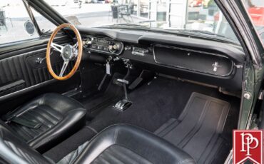 Ford-Mustang-1965-Coupe-25