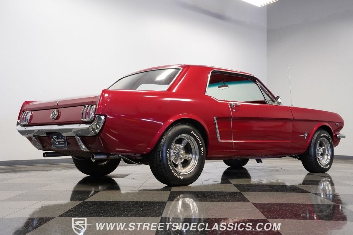 Ford-Mustang-1965-Coupe-27