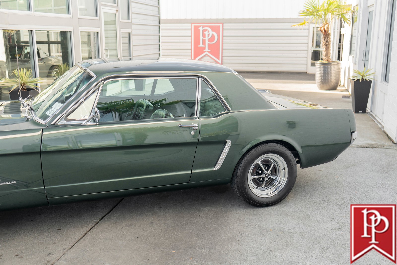 Ford-Mustang-1965-Coupe-3
