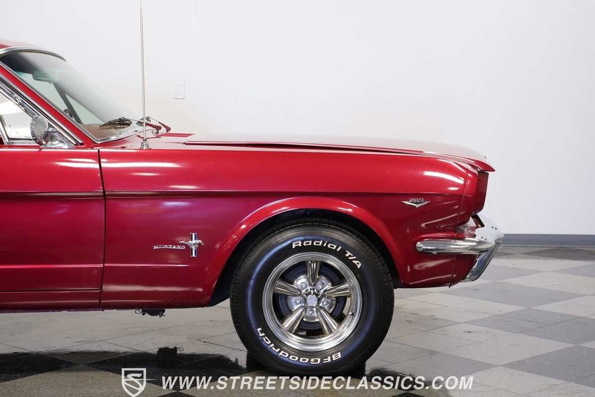 Ford-Mustang-1965-Coupe-30